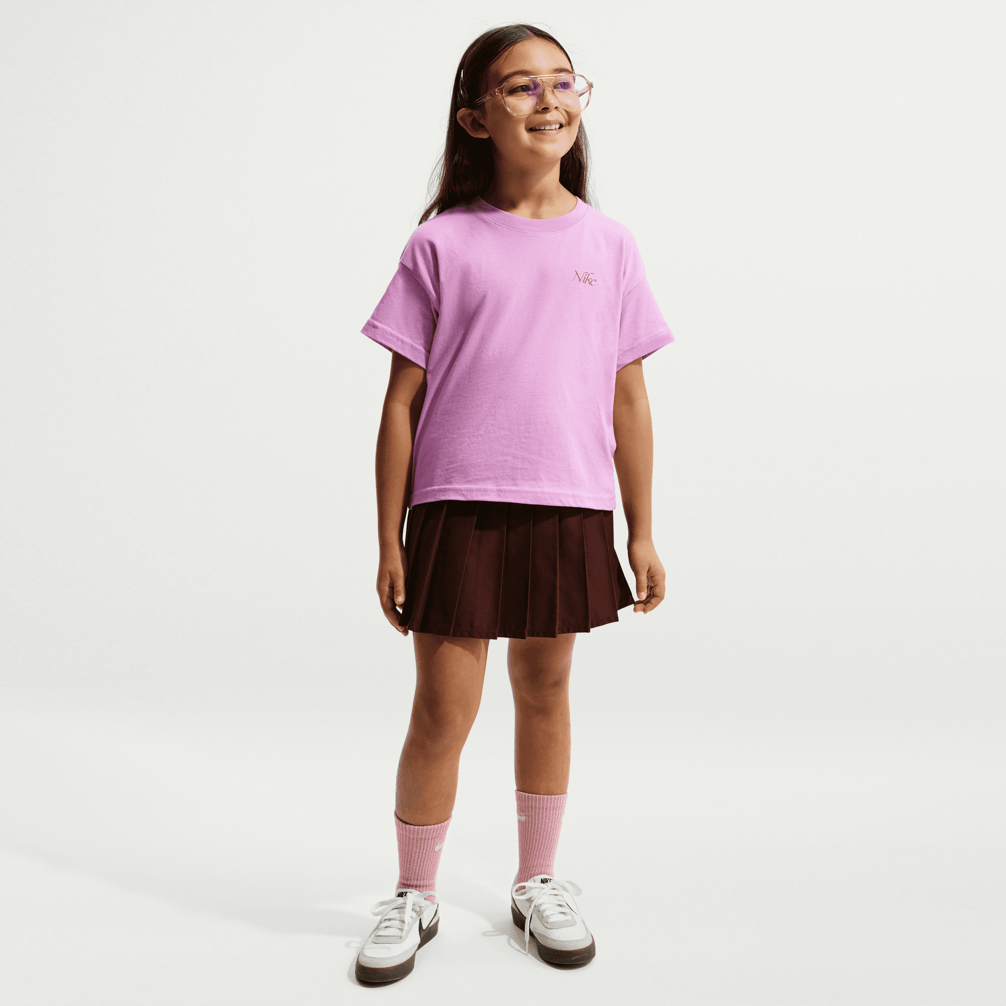 Nike Sportswear Polera boxy para niña