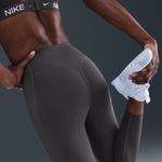 Nike-Universa