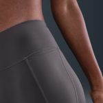 Nike-Universa