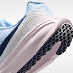 Nike-Revolution 8