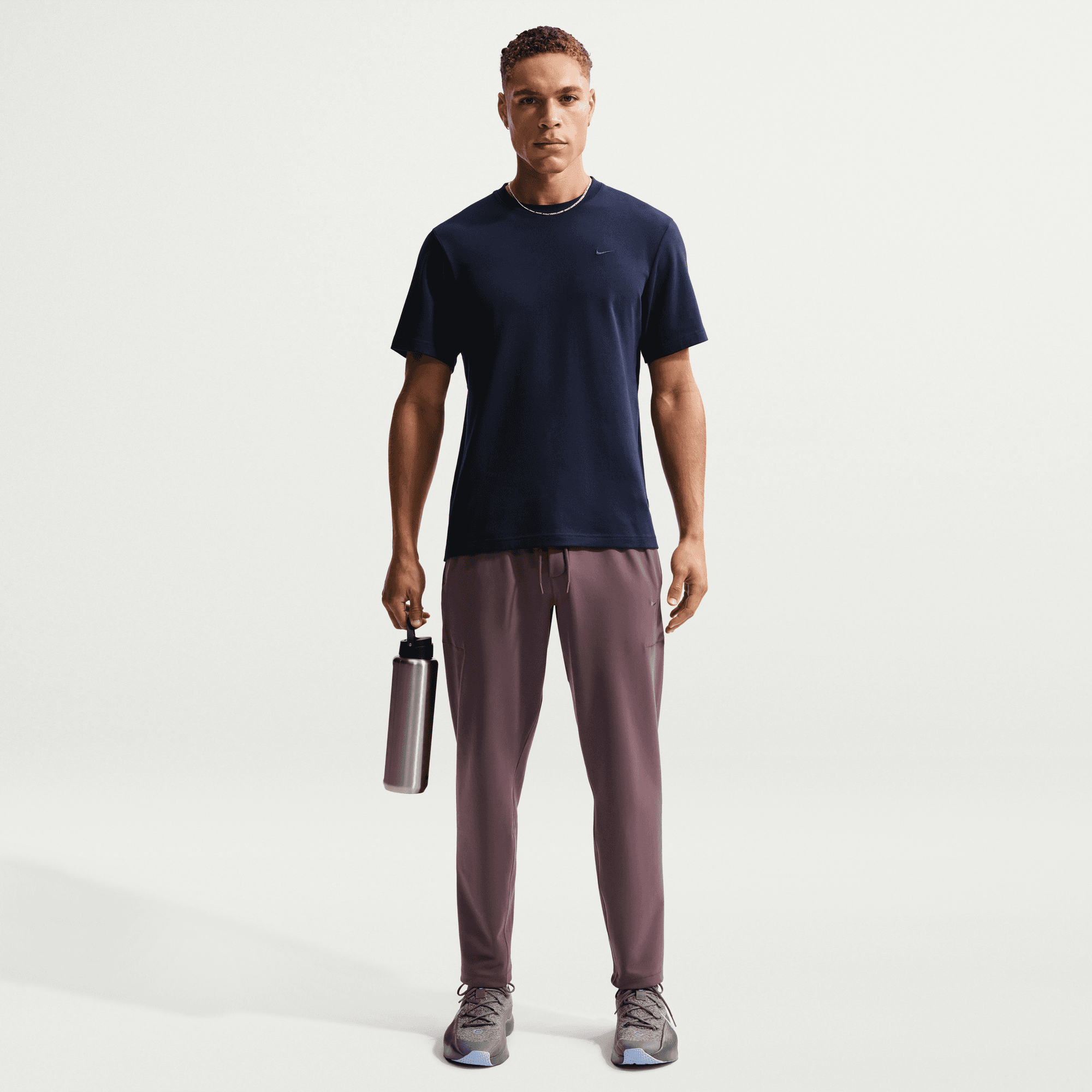 Nike Primary NanoKnit Pantalón de alto rendimiento Dri-FIT con protección contra los rayos UV para hombre