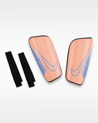 Nike Mercurial Hardshell Canilleras de fútbol
