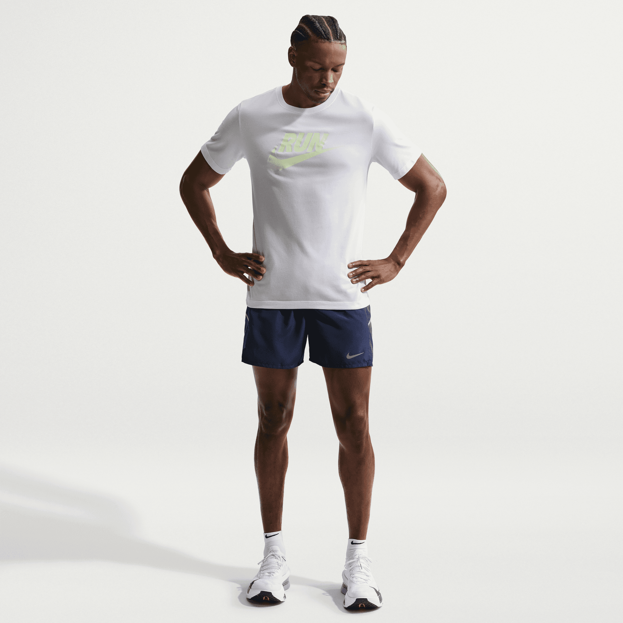 Nike Miler Shorts de correr Dri-FIT con forro de ropa interior de 13 cm para hombre