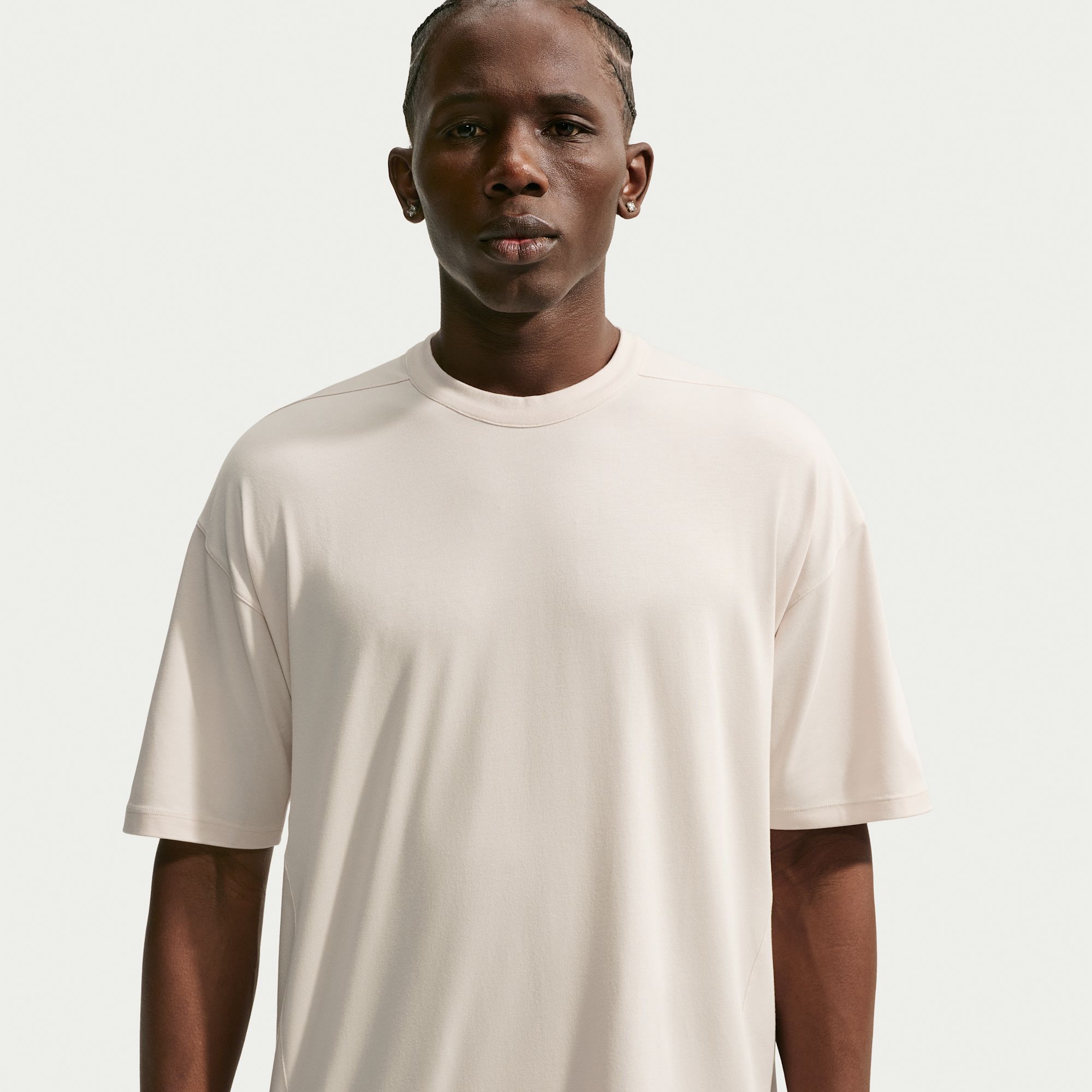 Nike 24.7 ImpossiblySoft Light Polera de manga corta Dri-FIT para hombre