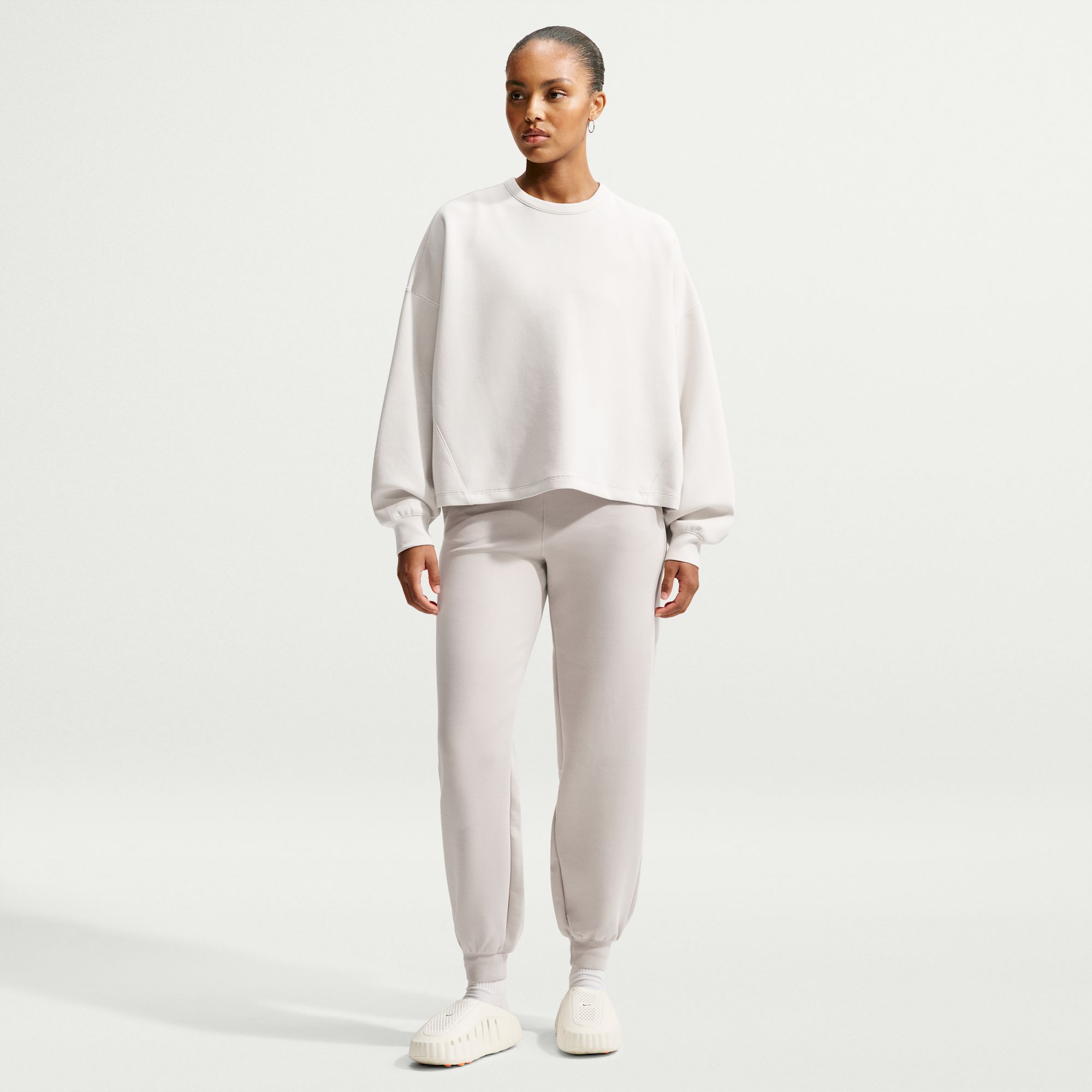 Nike 24.7 ImpossiblySoft Pantalones Dri-FIT de tiro alto para mujer