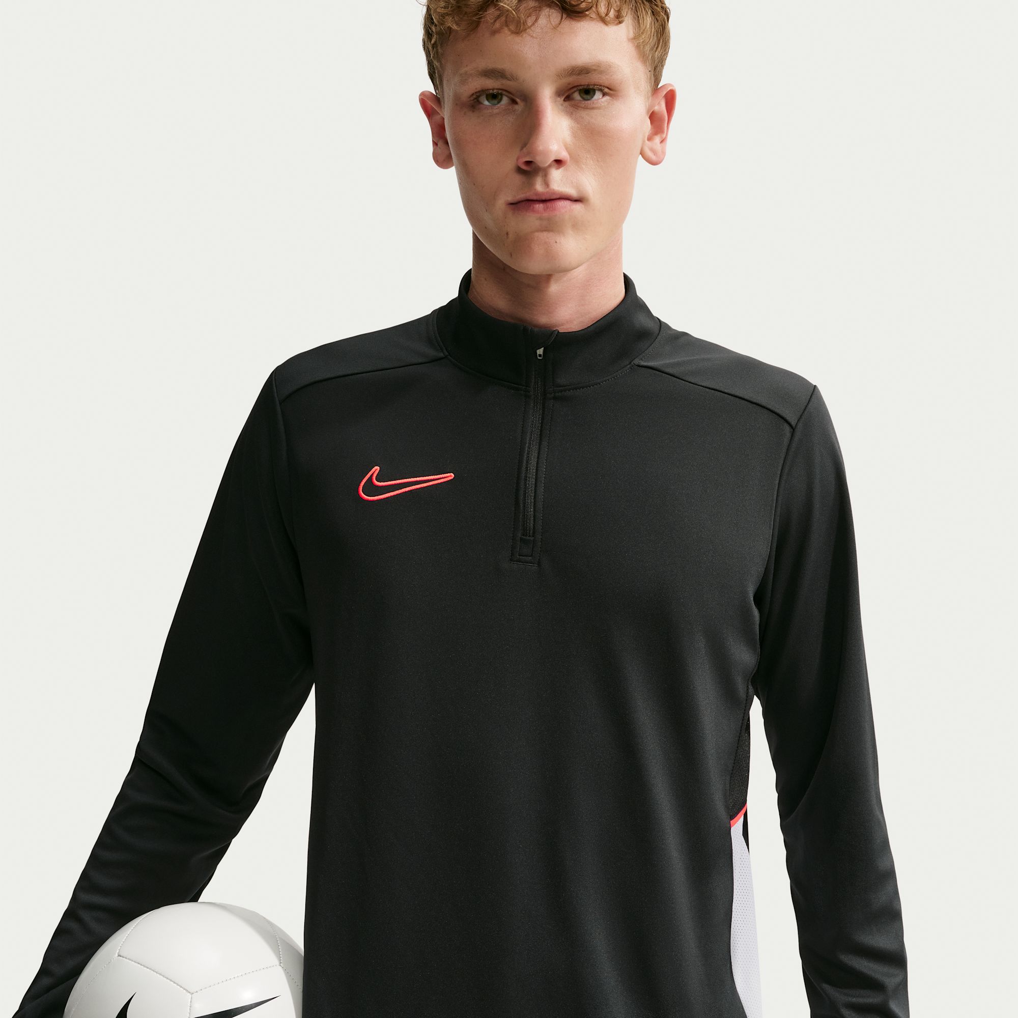 Nike Academy Polera de entrenamiento de football Dri-FIT para hombre