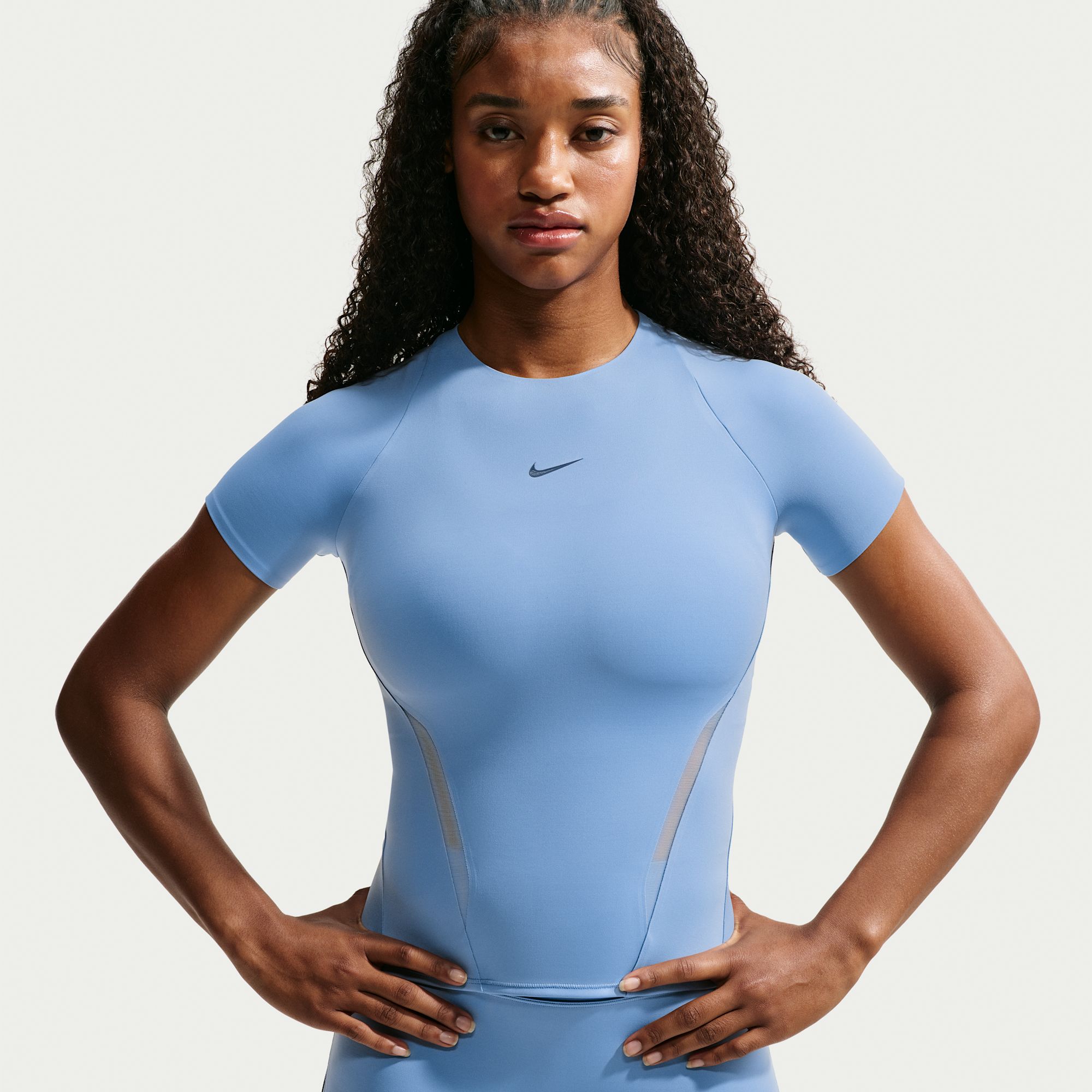 Nike Universa Polera de Malla de Manga Corta para Mujer