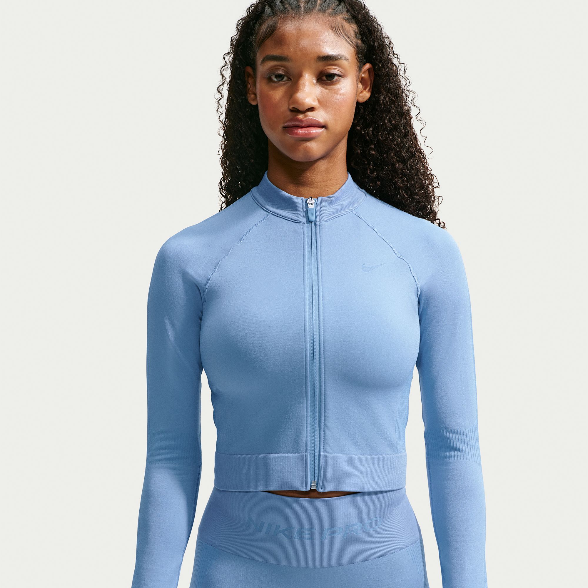 Nike Pro Seamless Polera de entrenamiento con cierre completo para mujer