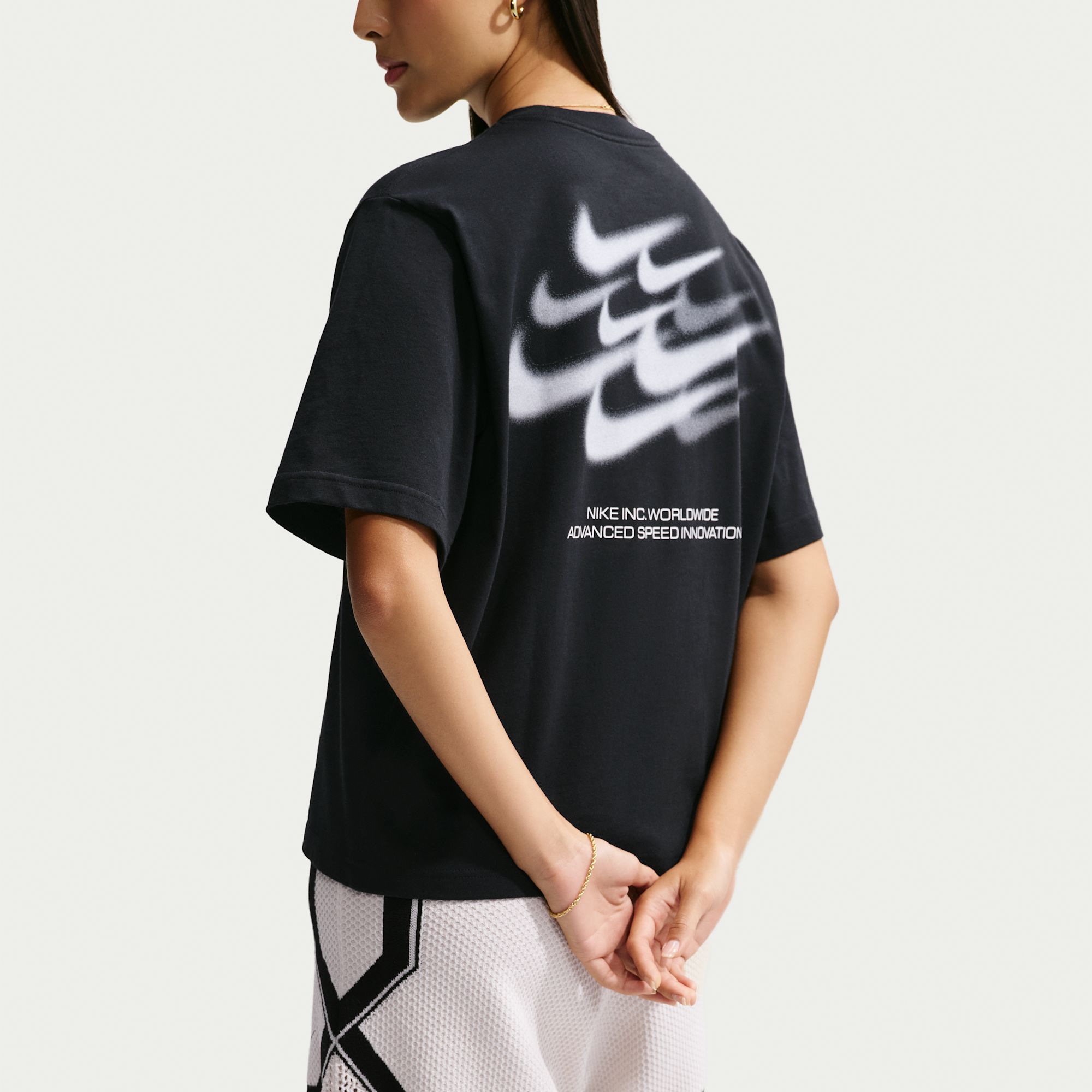 Nike Sportswear Classic Polera de ajuste holgado para mujer
