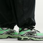 IM8409_010_F_PREM.jpg