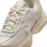 394053_103_G_PREM.jpg