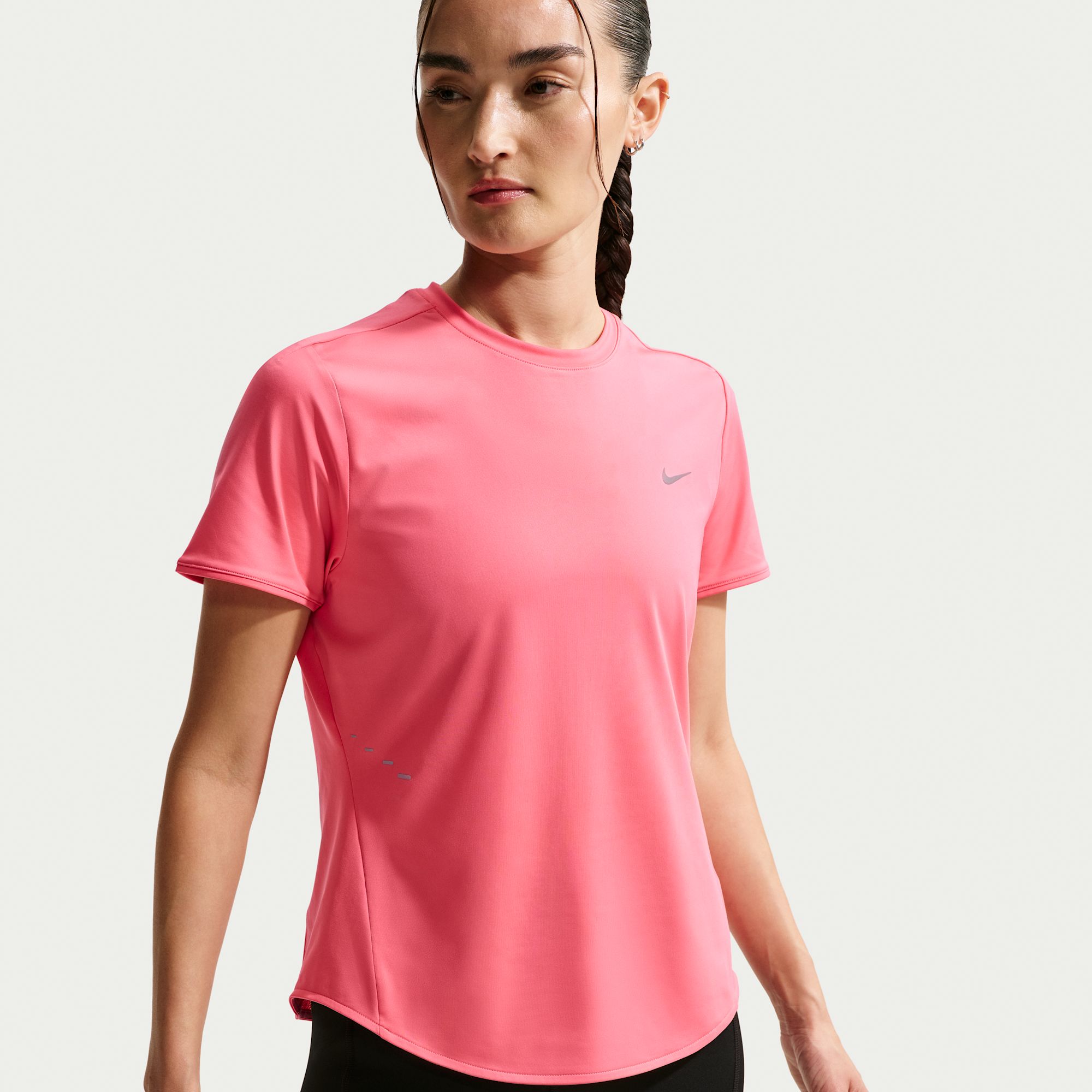 Nike Swift Polera de correr de manga corta Dri-FIT para mujer