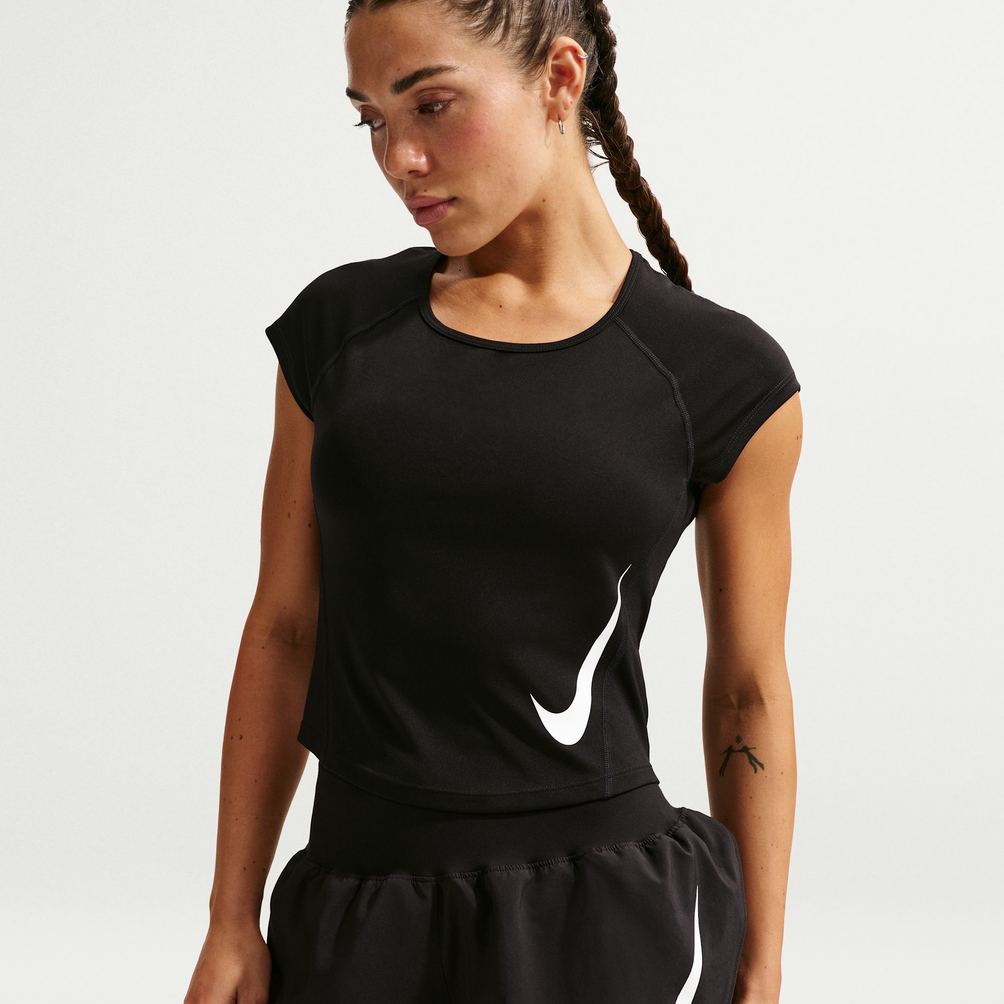 Nike Tempo Swoosh Polera de running para mujer
