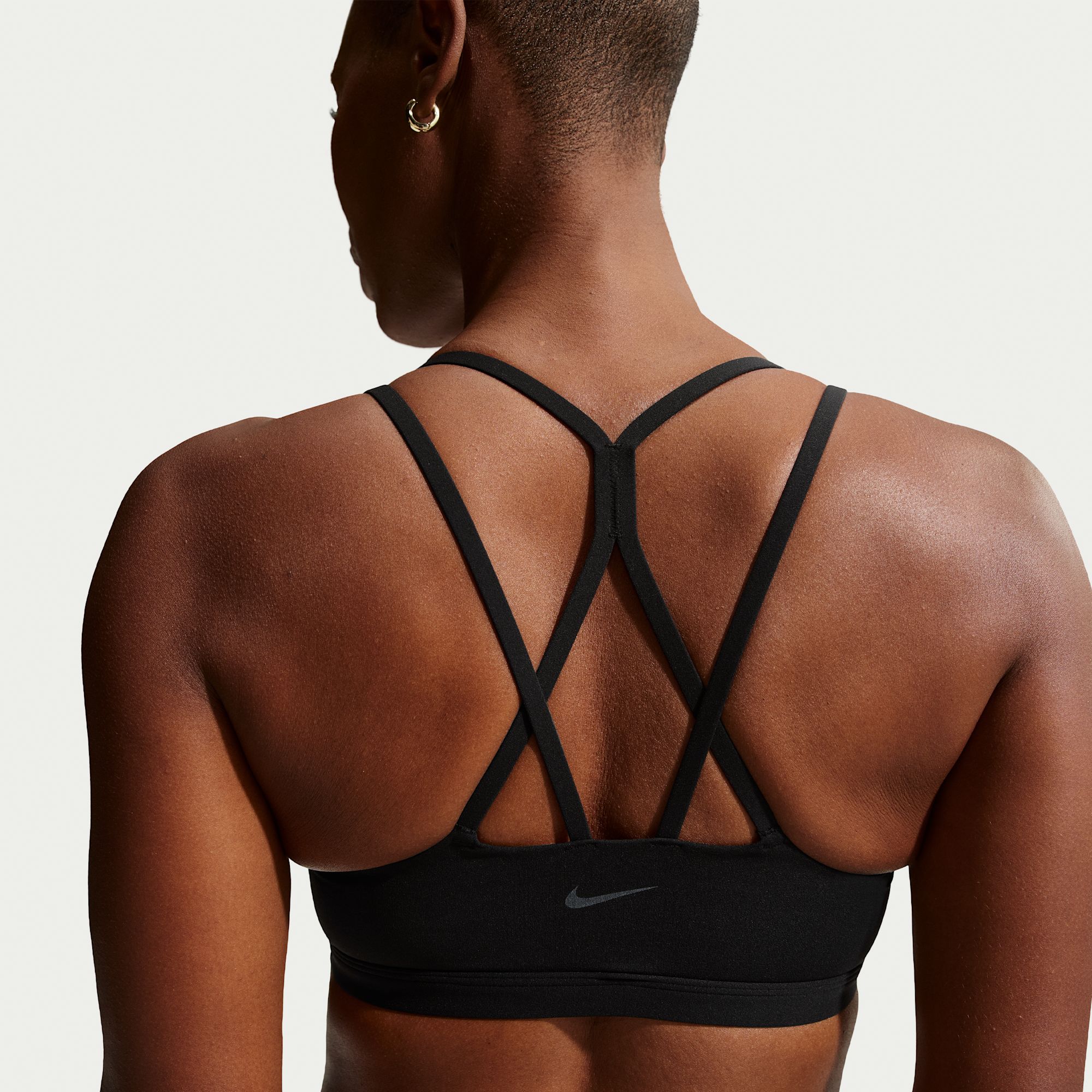 Nike Zenvy Strappy Peto deportivo con soporte ligero y almohadillas para mujer