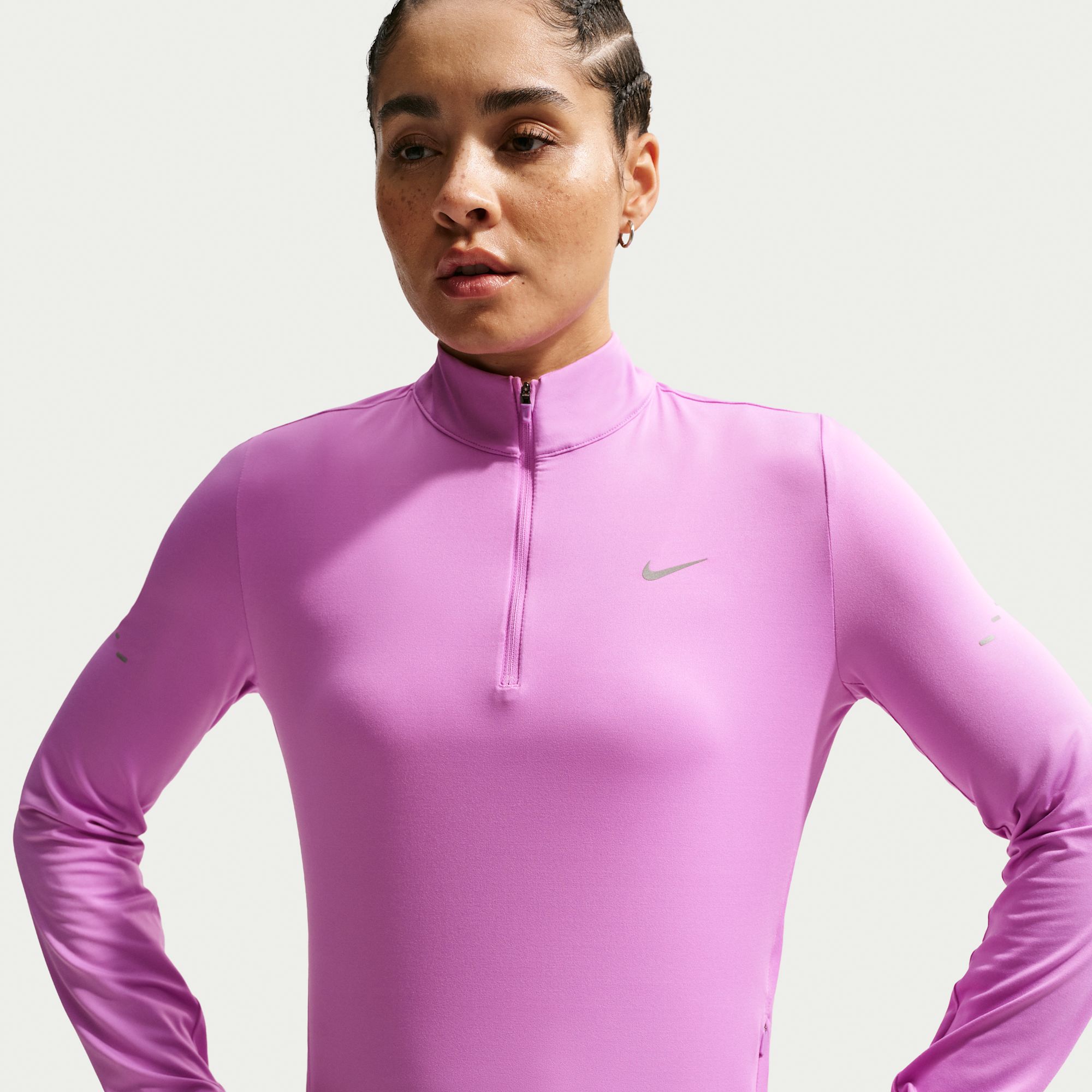 Nike Swift Capa intermedia de running Dri-FIT UV con cierre de 1/4 para mujer
