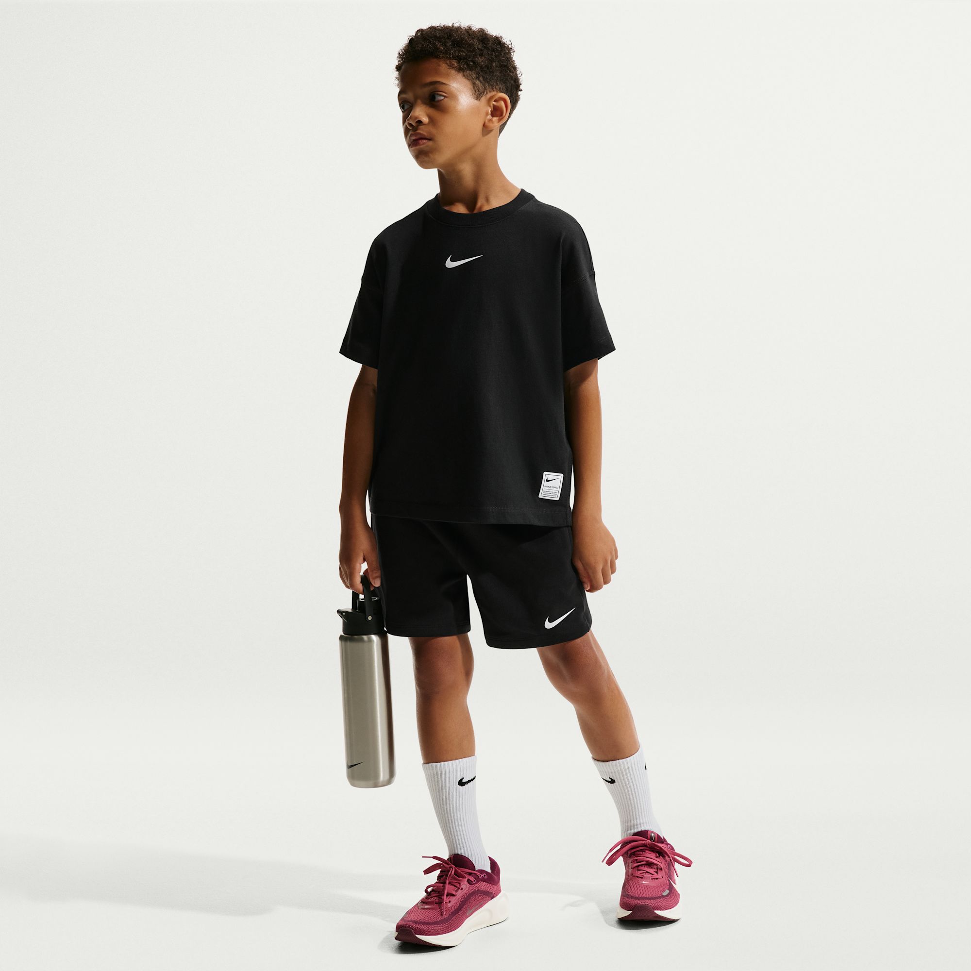 Nike Pro Short de tejido Fleece Dri-FIT para niños de talla grande