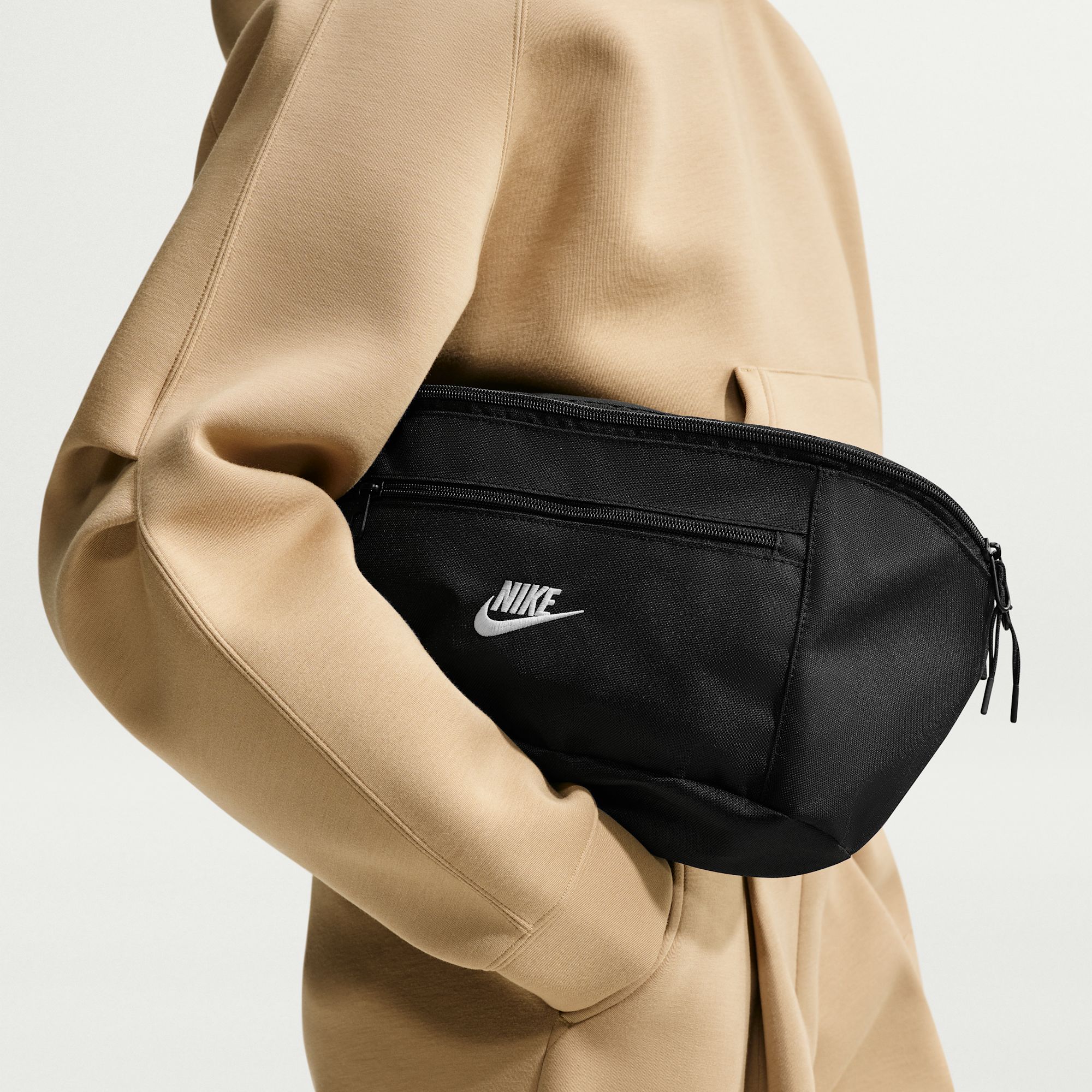 Nike Heritage Bolso tipo banano (8L)