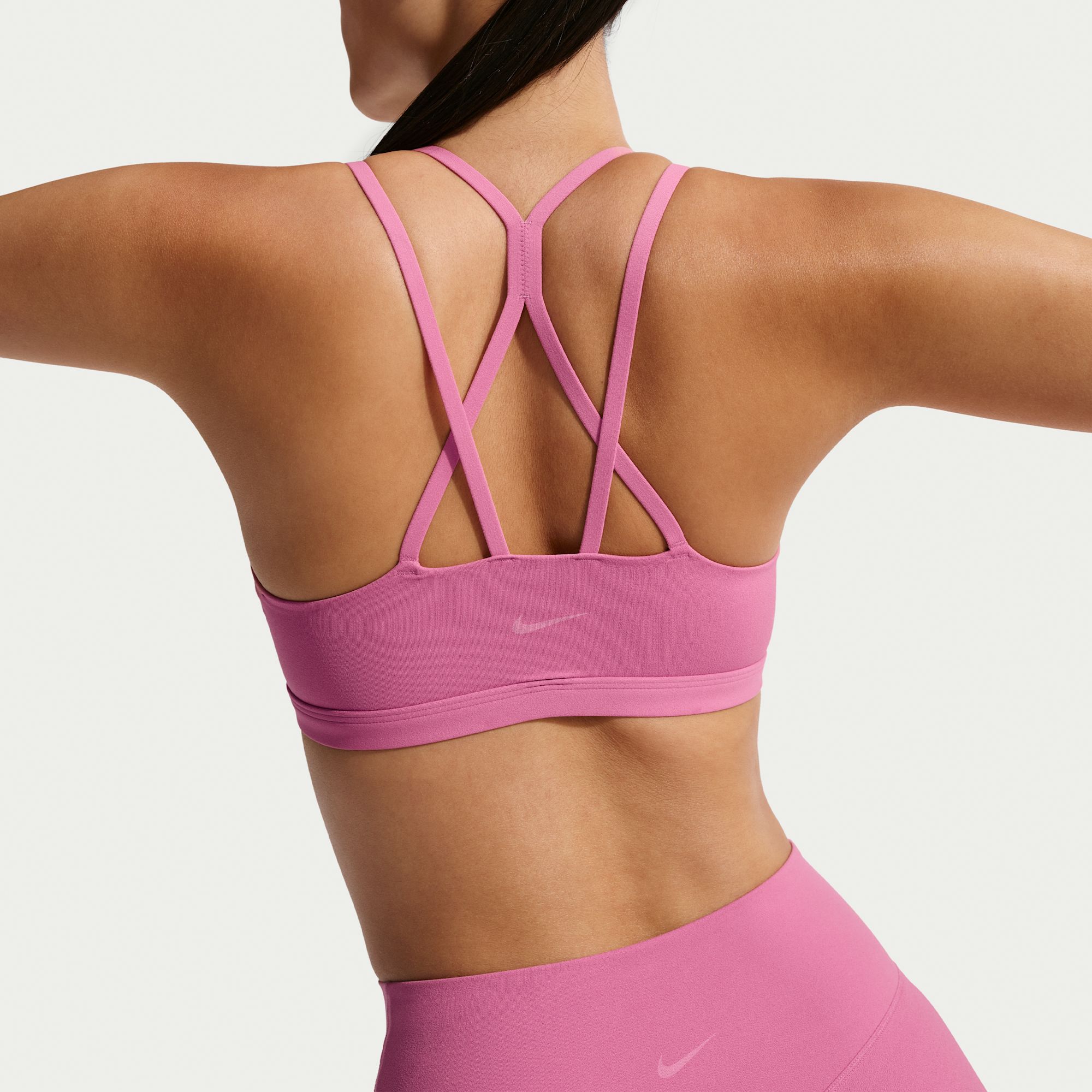 Nike Zenvy Strappy Bra deportivo de baja sujeción con almohadillas para mujer