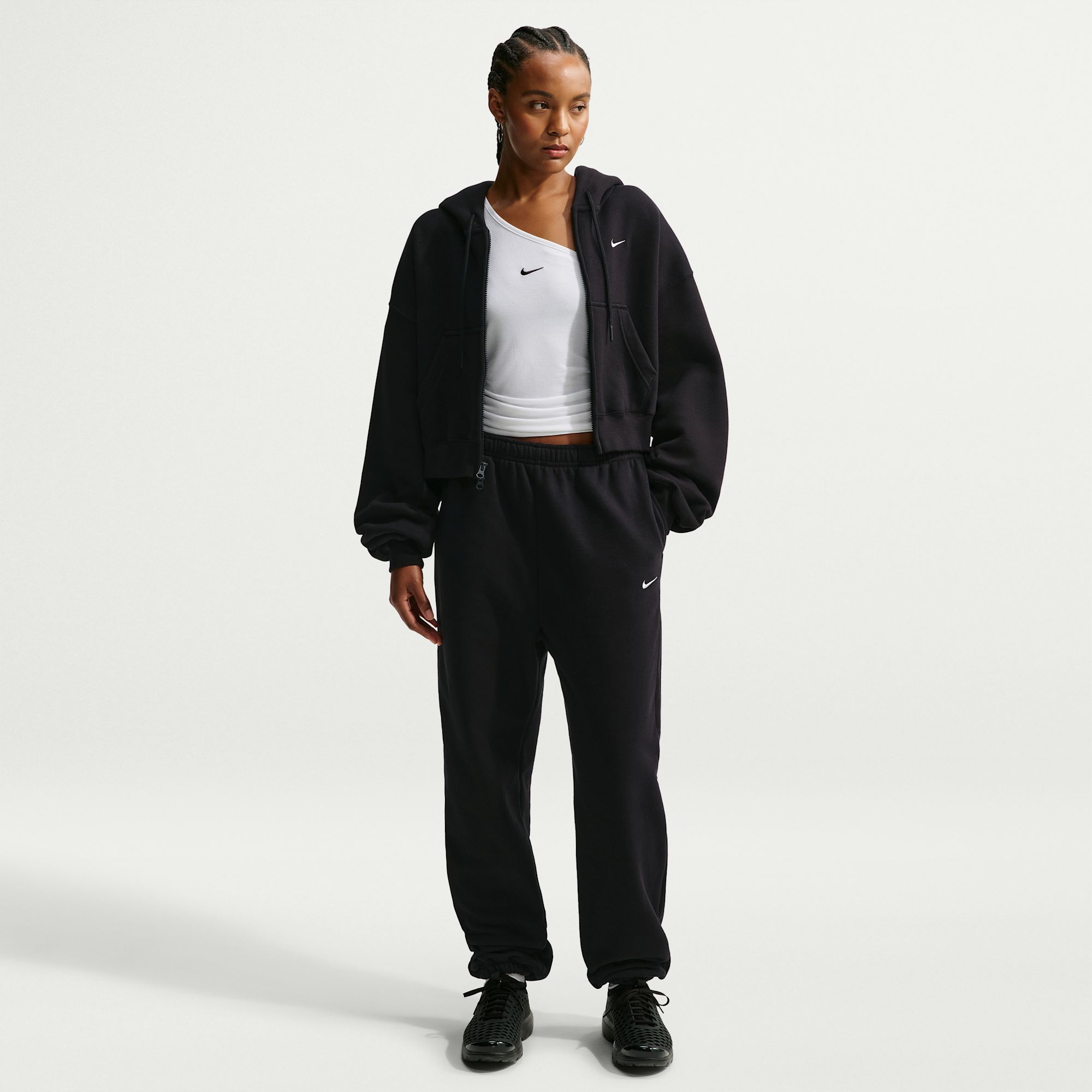 Nike Studio Fleece Medium Weight Pantalones oversized de tiro alto con dobladillo para mujer