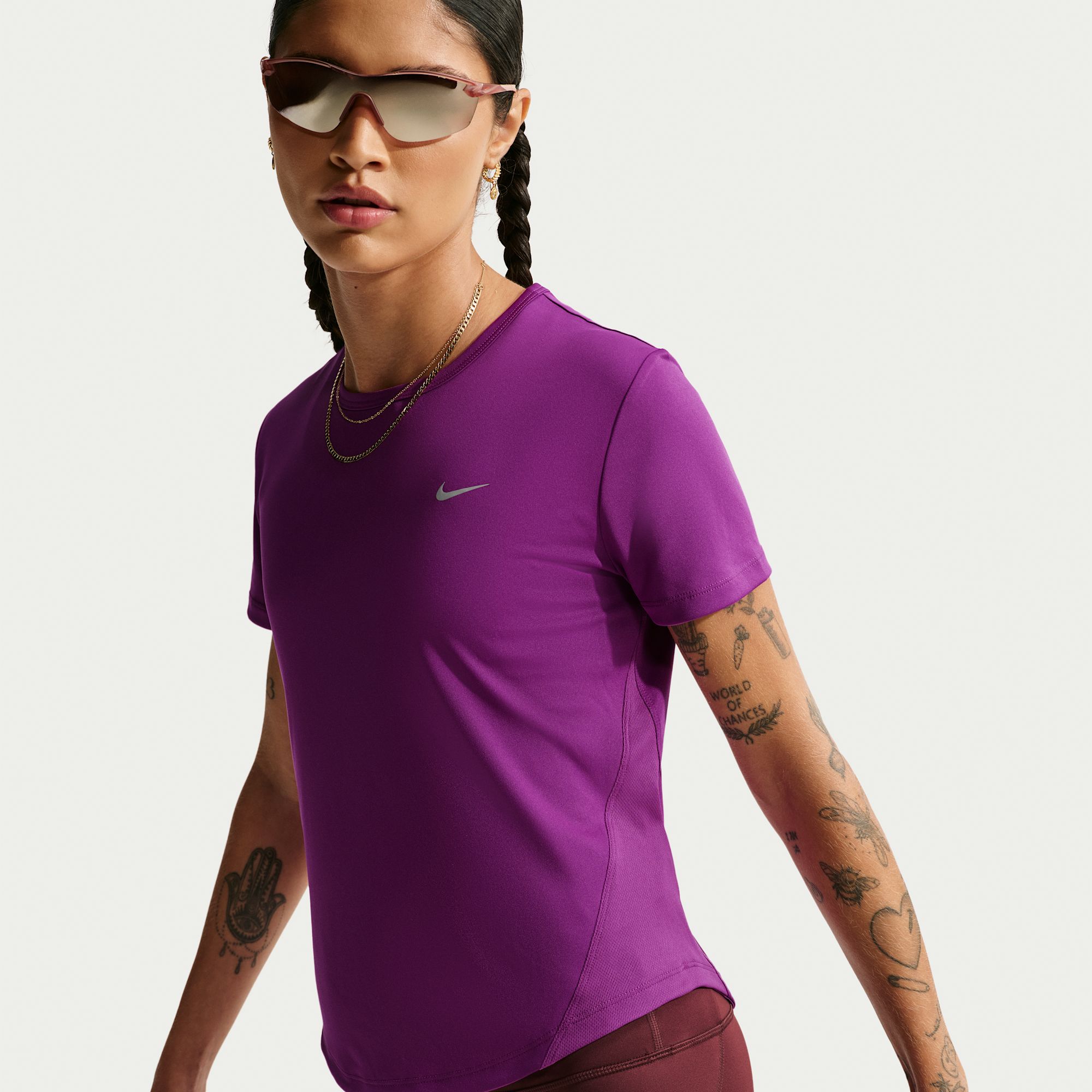 Nike Tempo Polera de correr de manga corta Dri-FIT para mujer