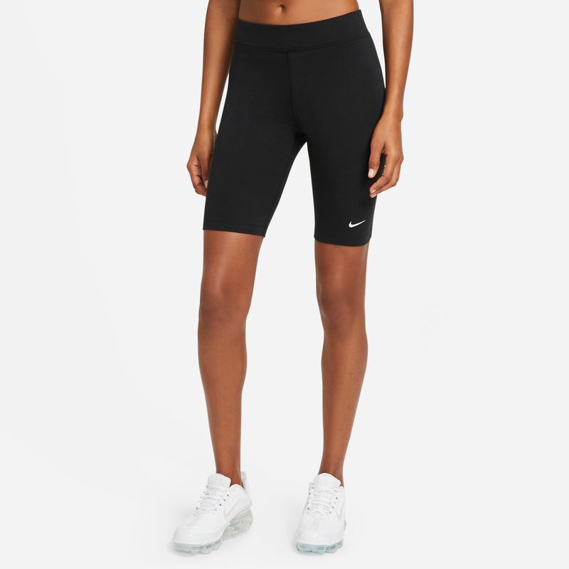 Nike Sportswear Essentials
