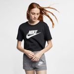 Nike-Sportswear-Essential