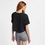 Nike-Sportswear-Essential