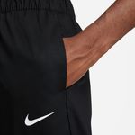 Nike-Sportswear-Essential