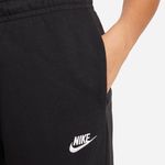 Nike-Sportswear-Essential