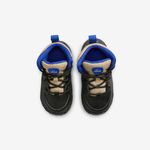 Nike-Manoa