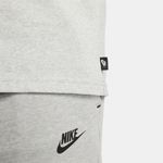 Nike-Sportswear-Premium-Essentials