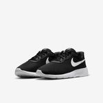 Nike-Tanjun-Go-BG