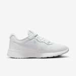 Nike-Tanjun-EasyOn