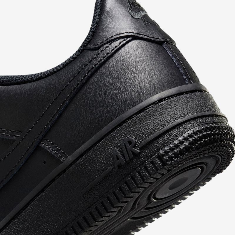 Nike-Air-Force-1-LE