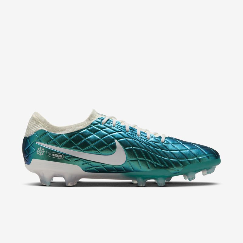 Nike-Tiempo-Legend-10-Elite-30