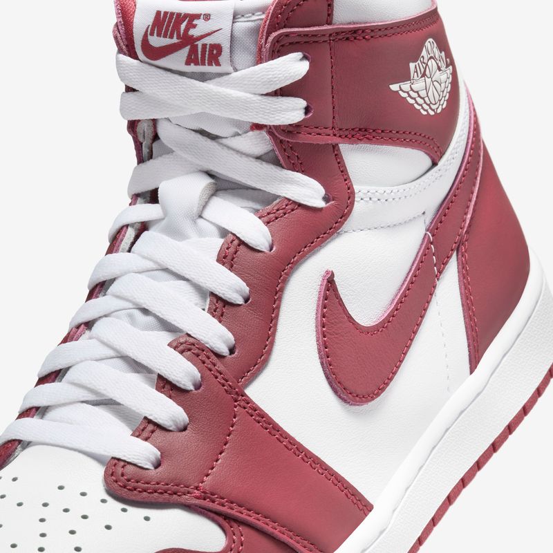 Nike Air Jordan 1 Retro High retailer OG Shoes